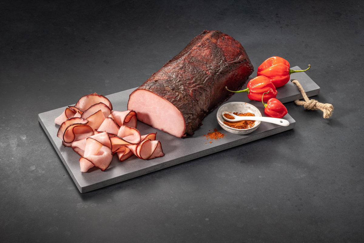 Pusztabraten (magere gebratene Schweinelende, pikant gewürzt ... Pusztabraten (magere gebratene Schweinelende, pikant gewürzt ...